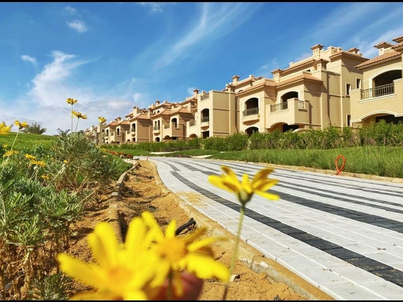 الباتيو 5 ايست gallery image