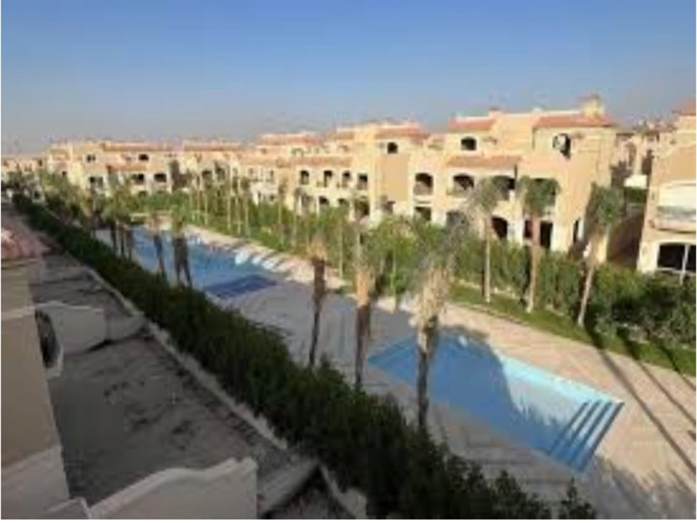 Patio prime gallery image