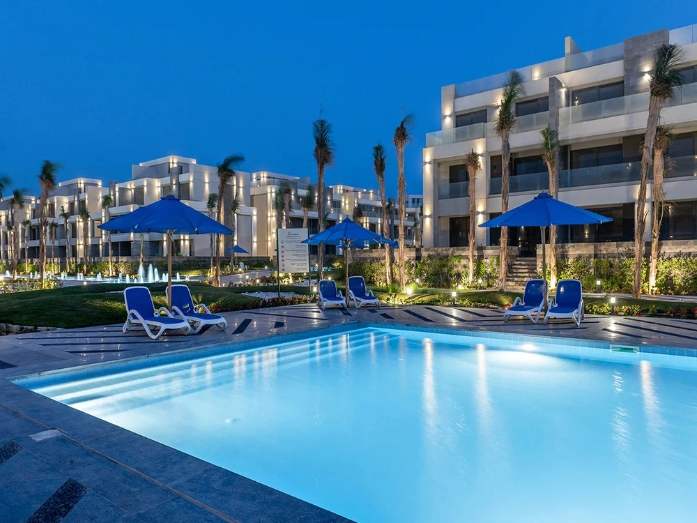 Lavista Ray gallery image