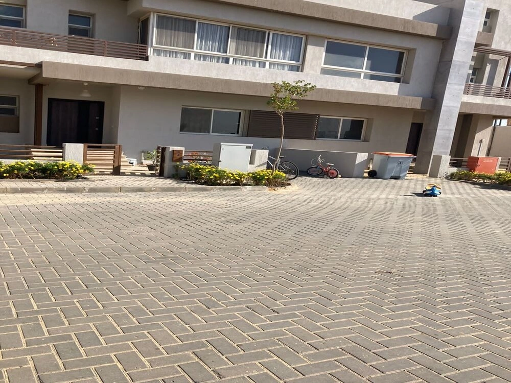 Granda Life gallery image